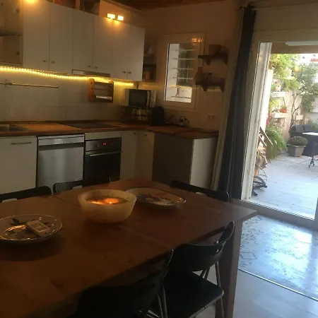 Charming House Next To The Sea And Barcelona For 6 *